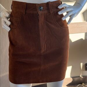 Elegant Brown Suede Mini Skirt